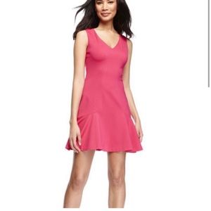 Diane von Furstenberg Carla sleeveless flared fuchsia pink dress